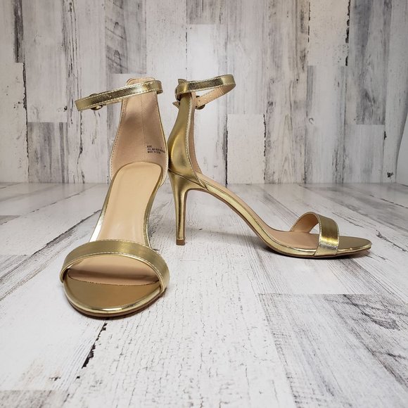 *BRAND NEW!* Gold Ankle Strap Heels - Picture 1 of 3